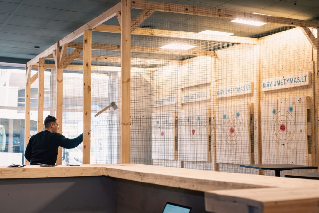 Lietuvos sporto klubai, centrai, bazės, užsiėmimai ir treneriai - viskas vienoje vietoje. Naujausia informacija apie klubus, klubų reitingai ir apžvalgos.